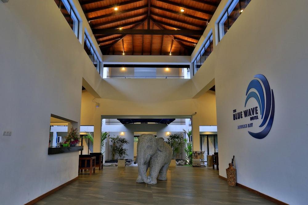 The Blue Wave Hotel Arugam Bay Exteriör bild